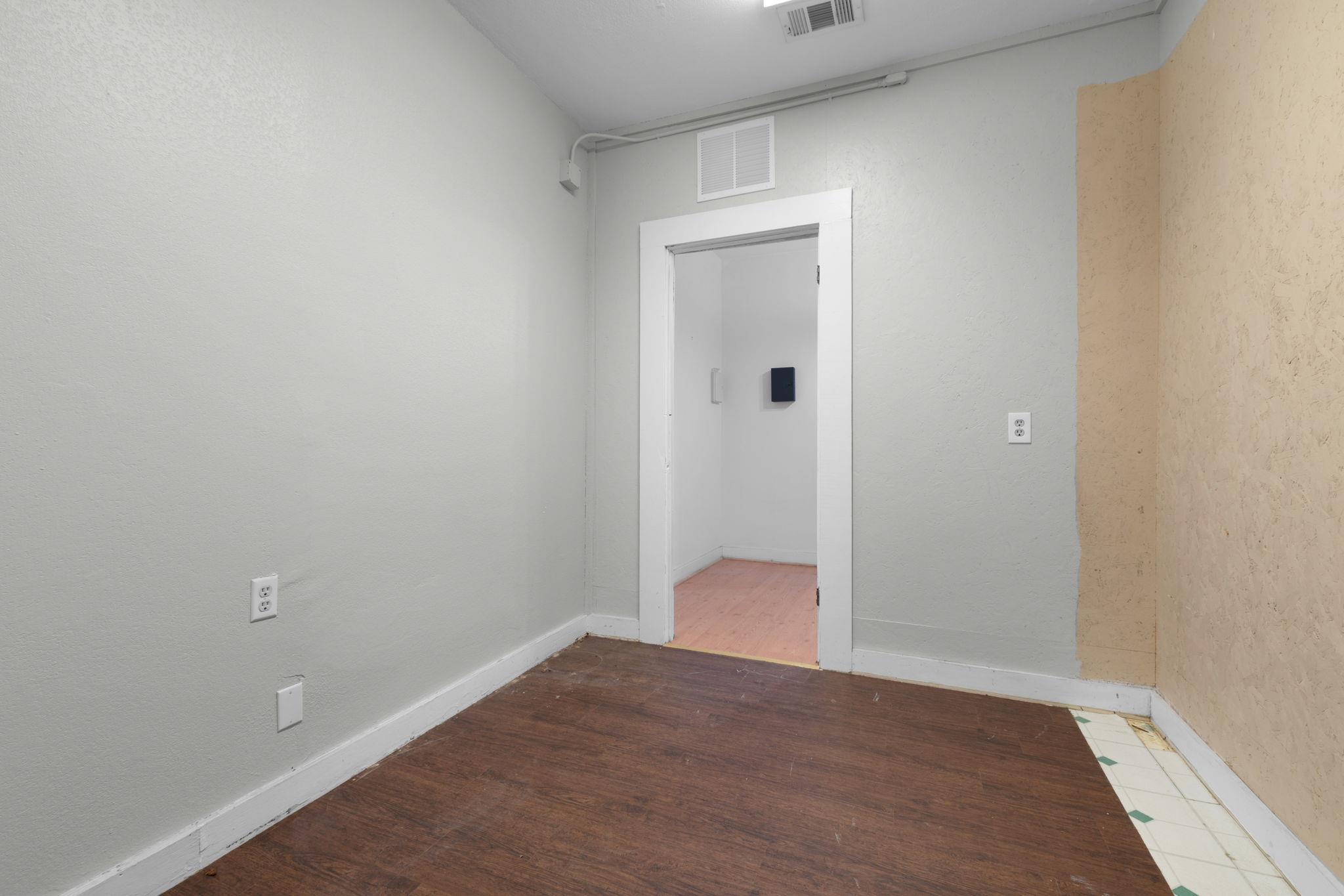 611 Central Texas Expy, Lampasas, TX 76550