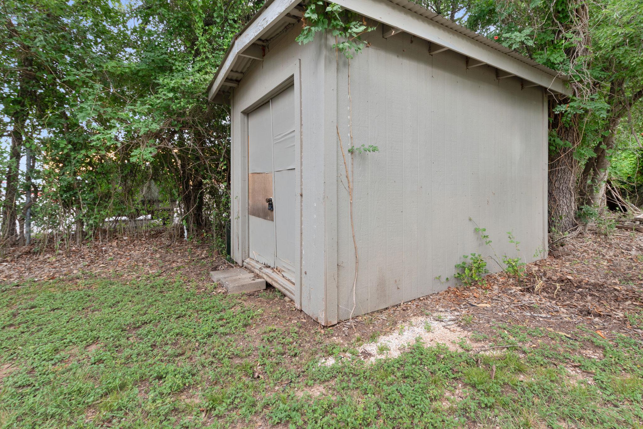 611 Central Texas Expy, Lampasas, TX 76550