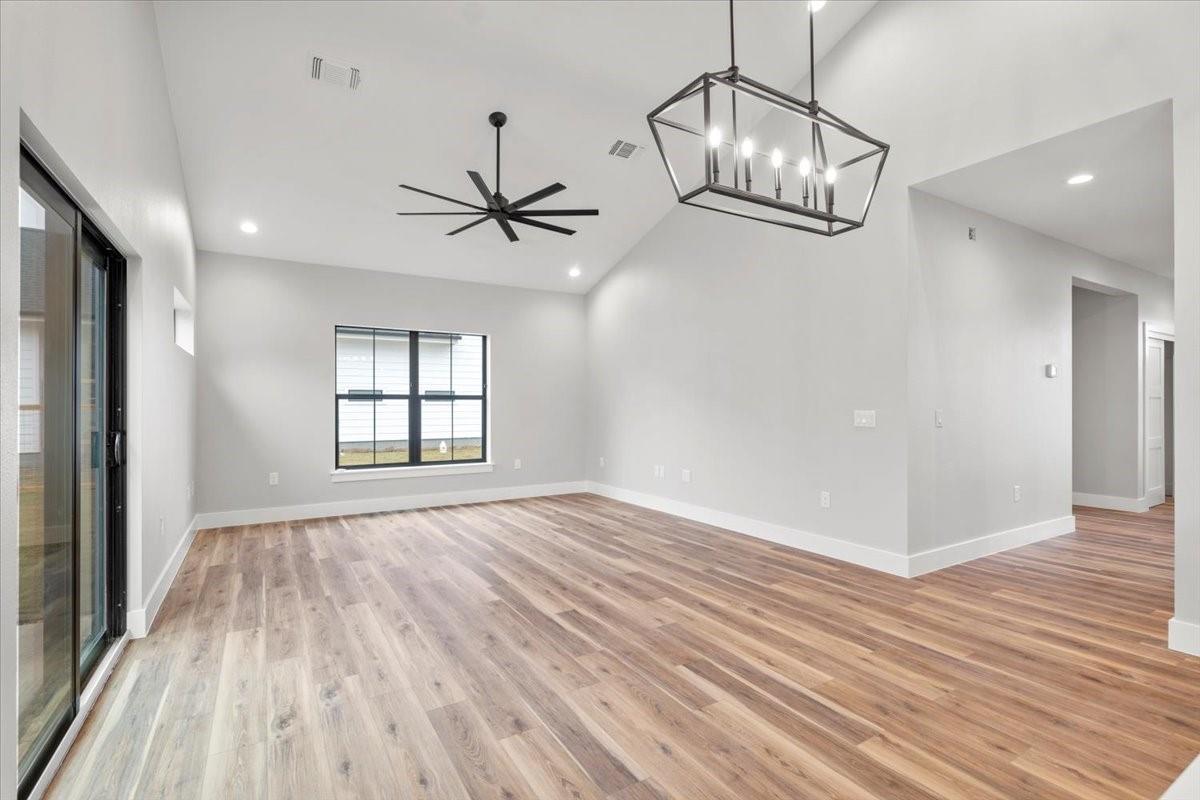 203 N Avenue J, Johnson City, TX 78636