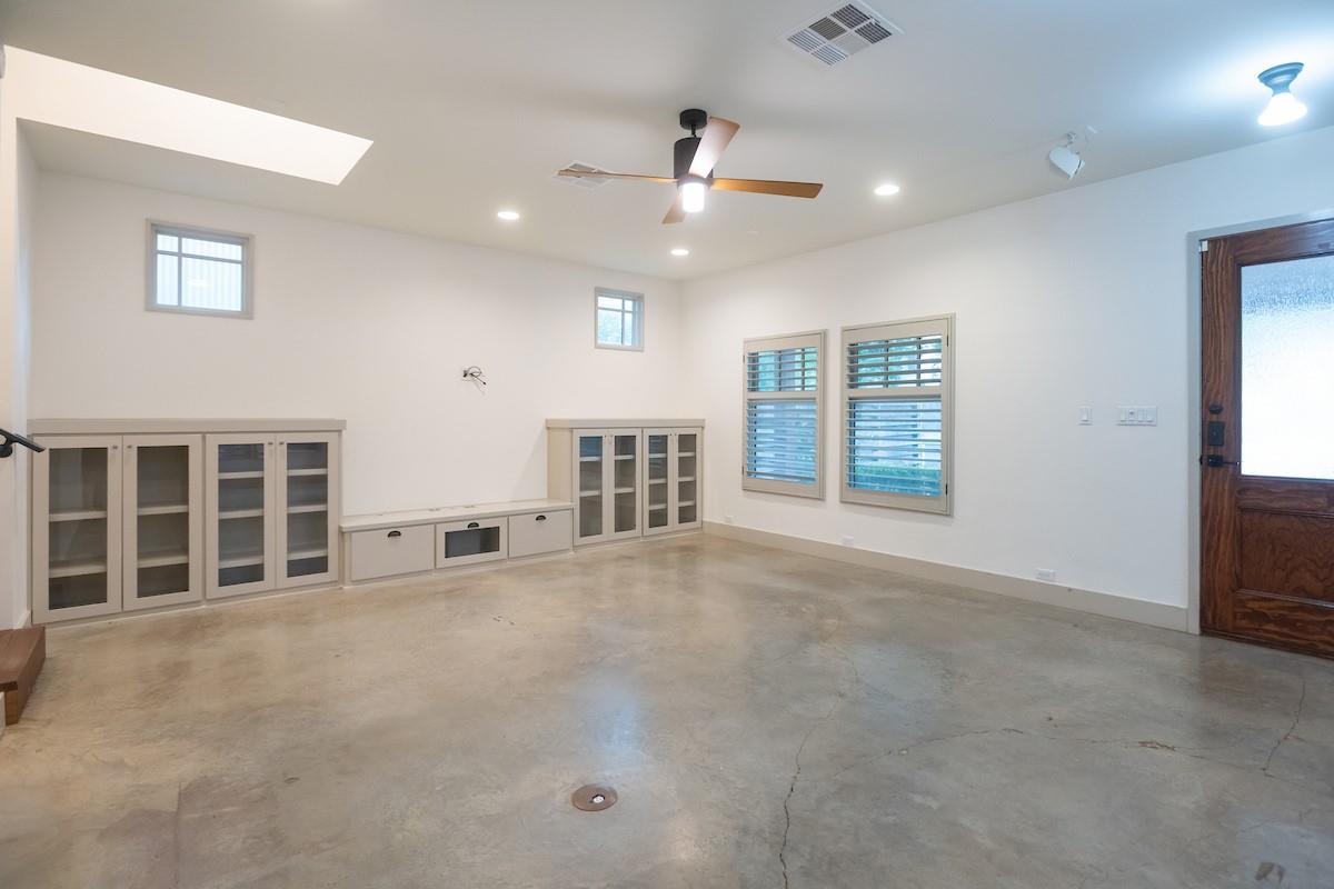 610 W Live Oak St, Austin, TX 78704