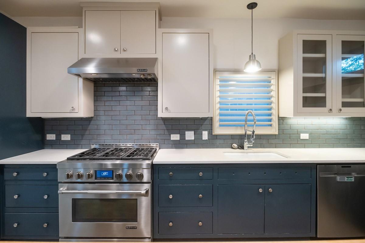 610 W Live Oak St, Austin, TX 78704