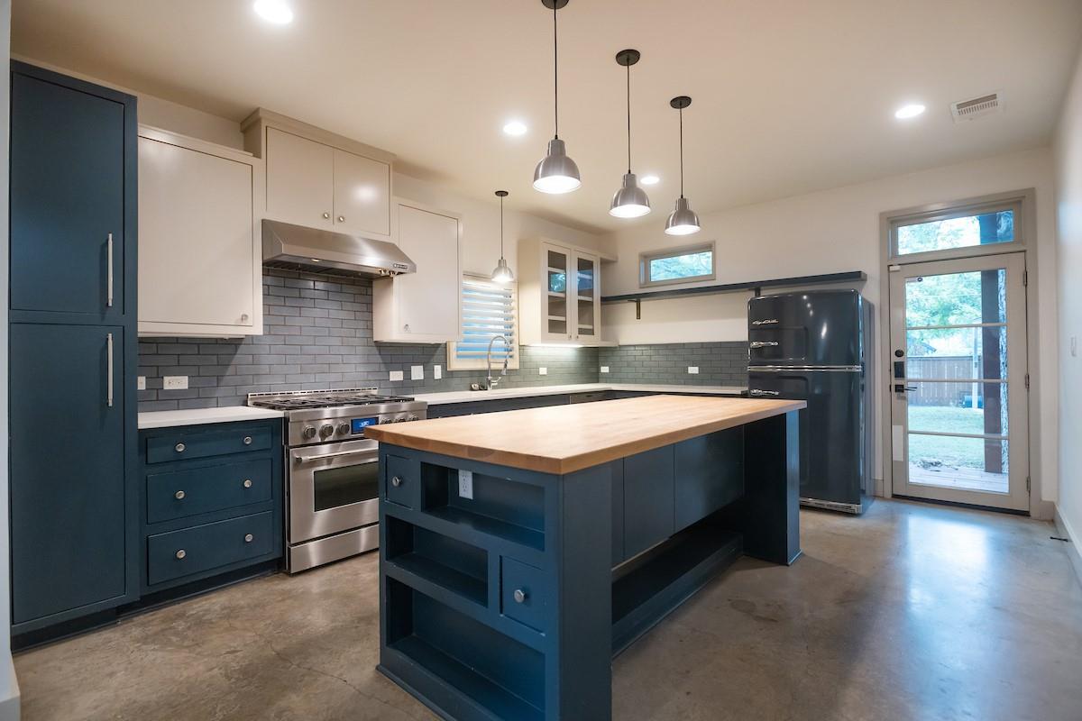 610 W Live Oak St, Austin, TX 78704