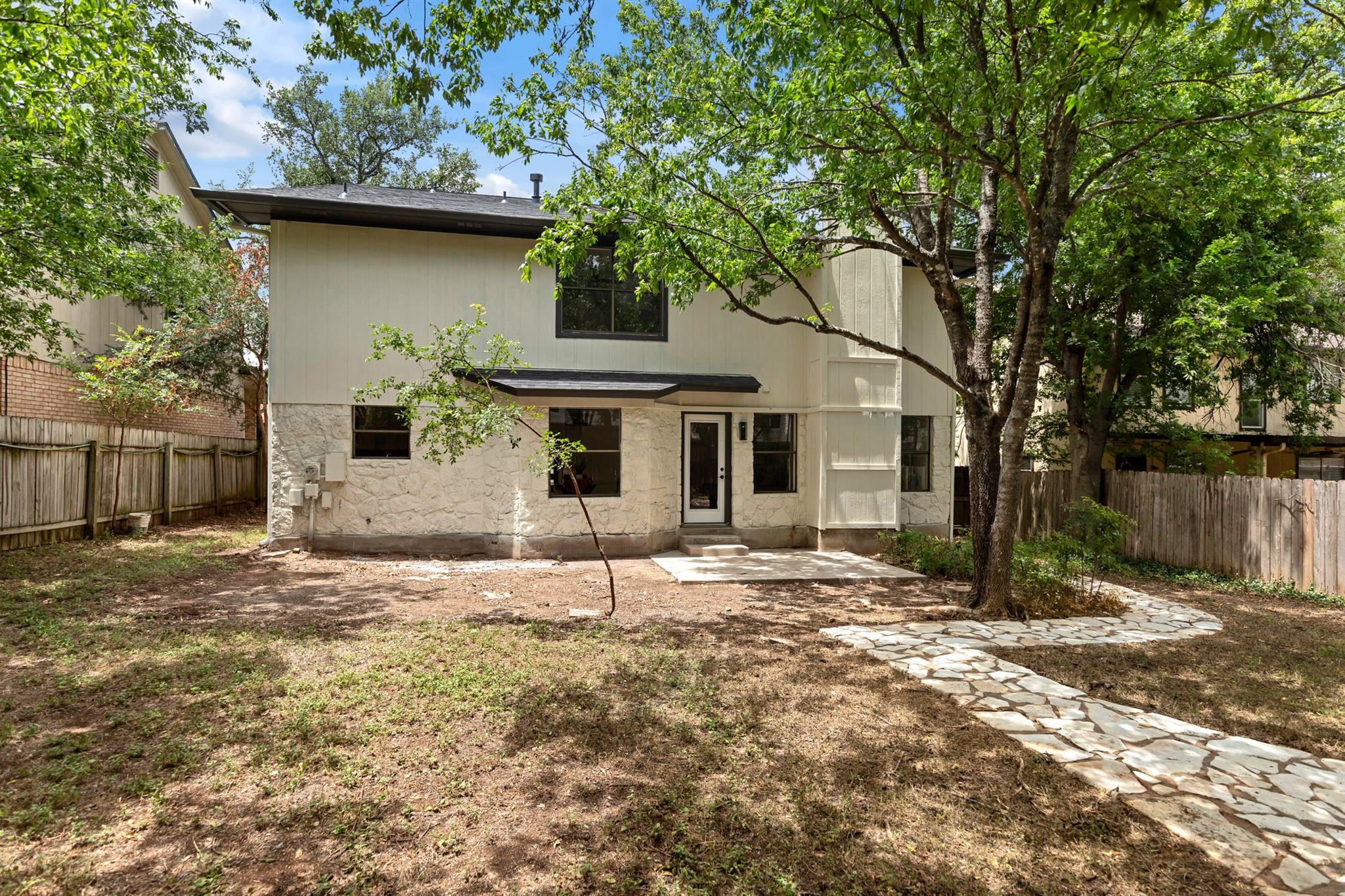 13265 Kerrville Folkway Dr, Austin, TX 78729