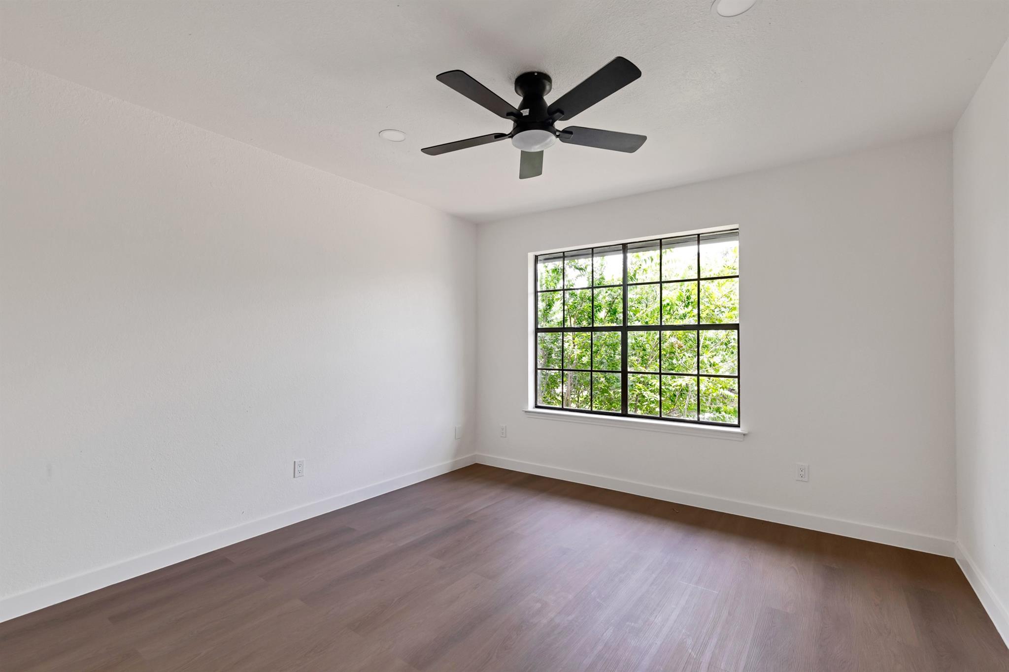 13265 Kerrville Folkway Dr, Austin, TX 78729