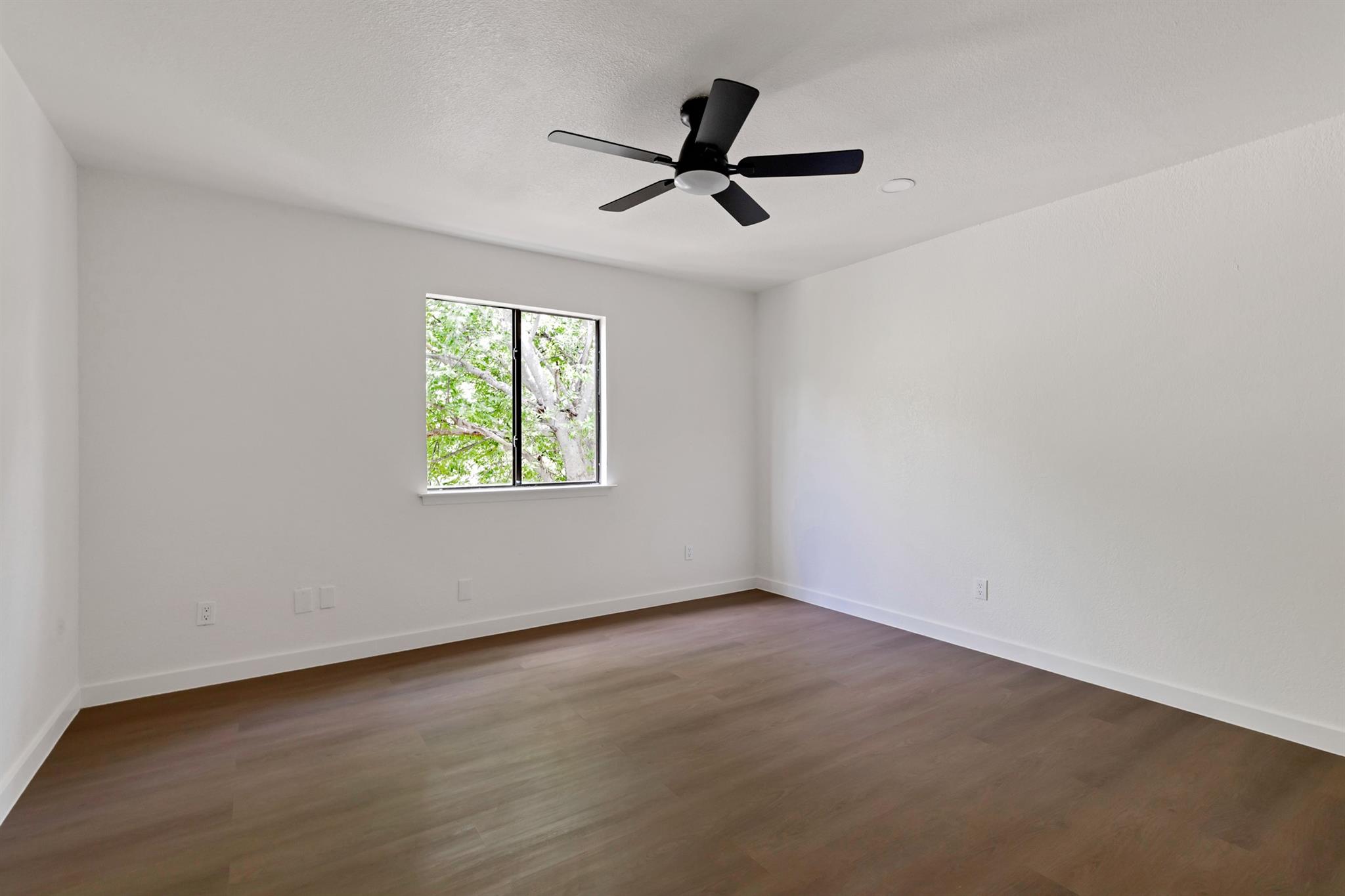 13265 Kerrville Folkway Dr, Austin, TX 78729