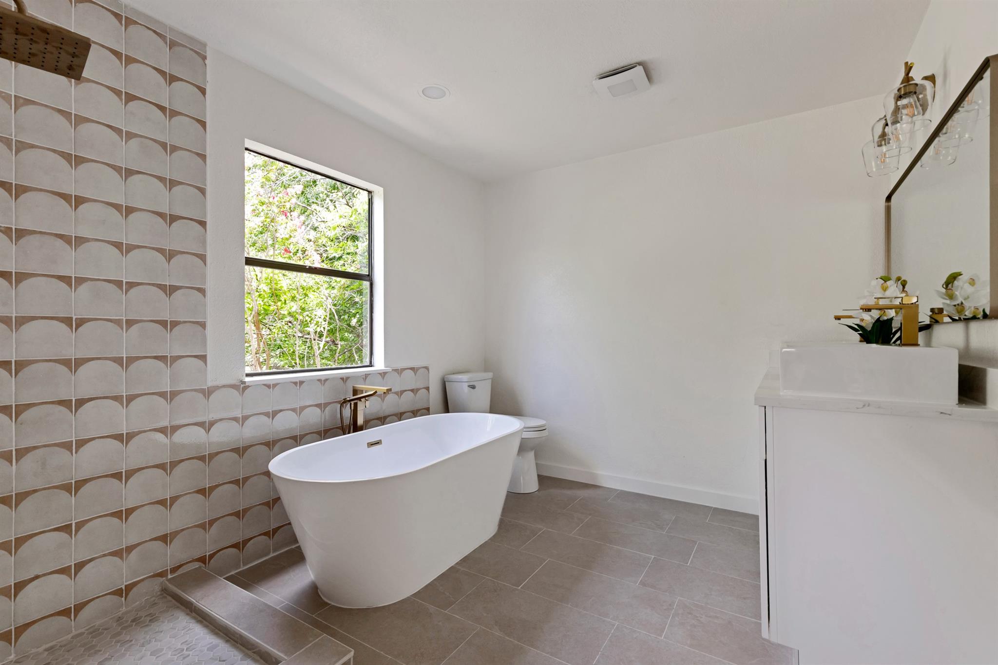 13265 Kerrville Folkway Dr, Austin, TX 78729