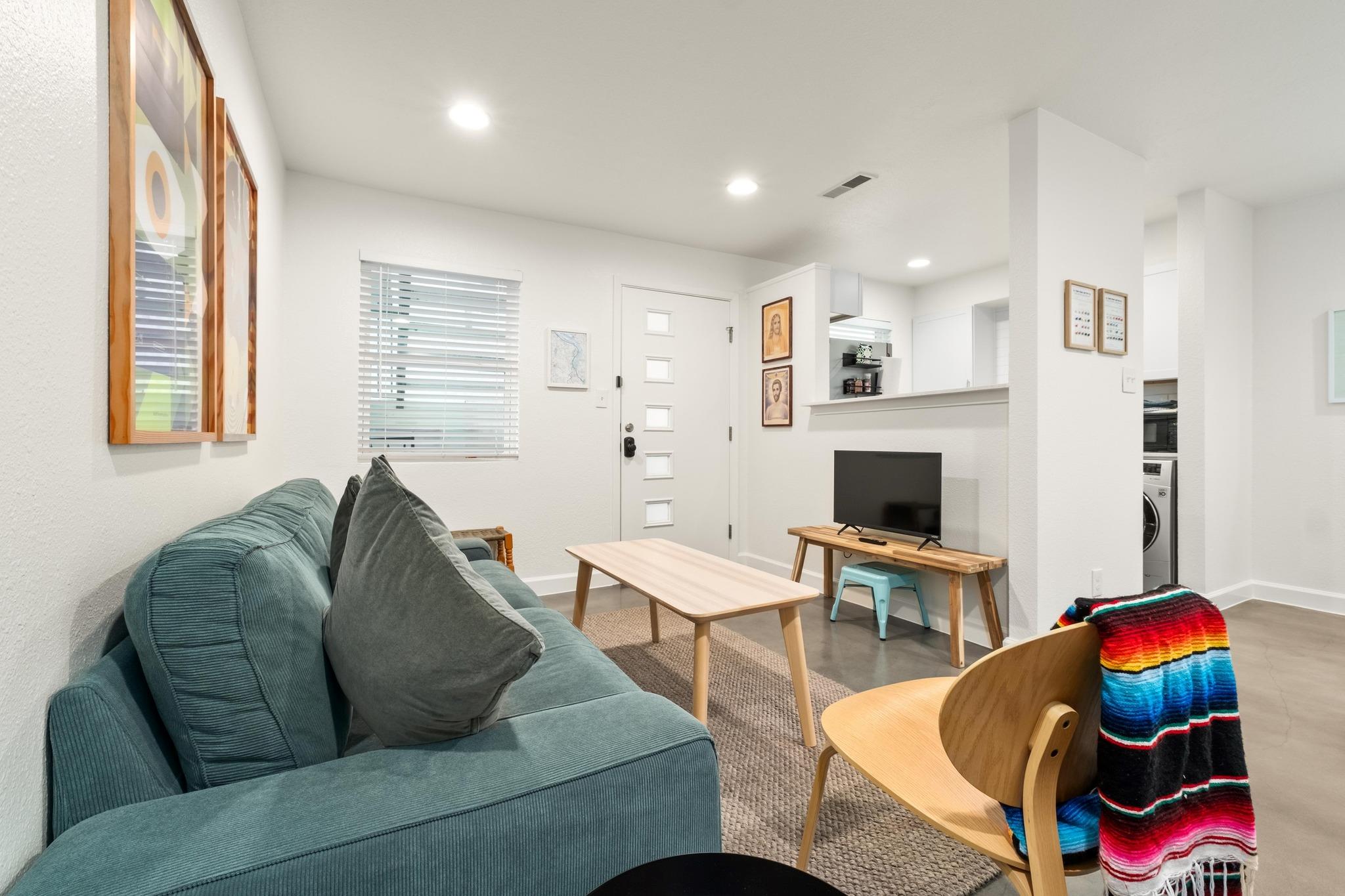 807 Blanco St # 204, Austin, TX 78703