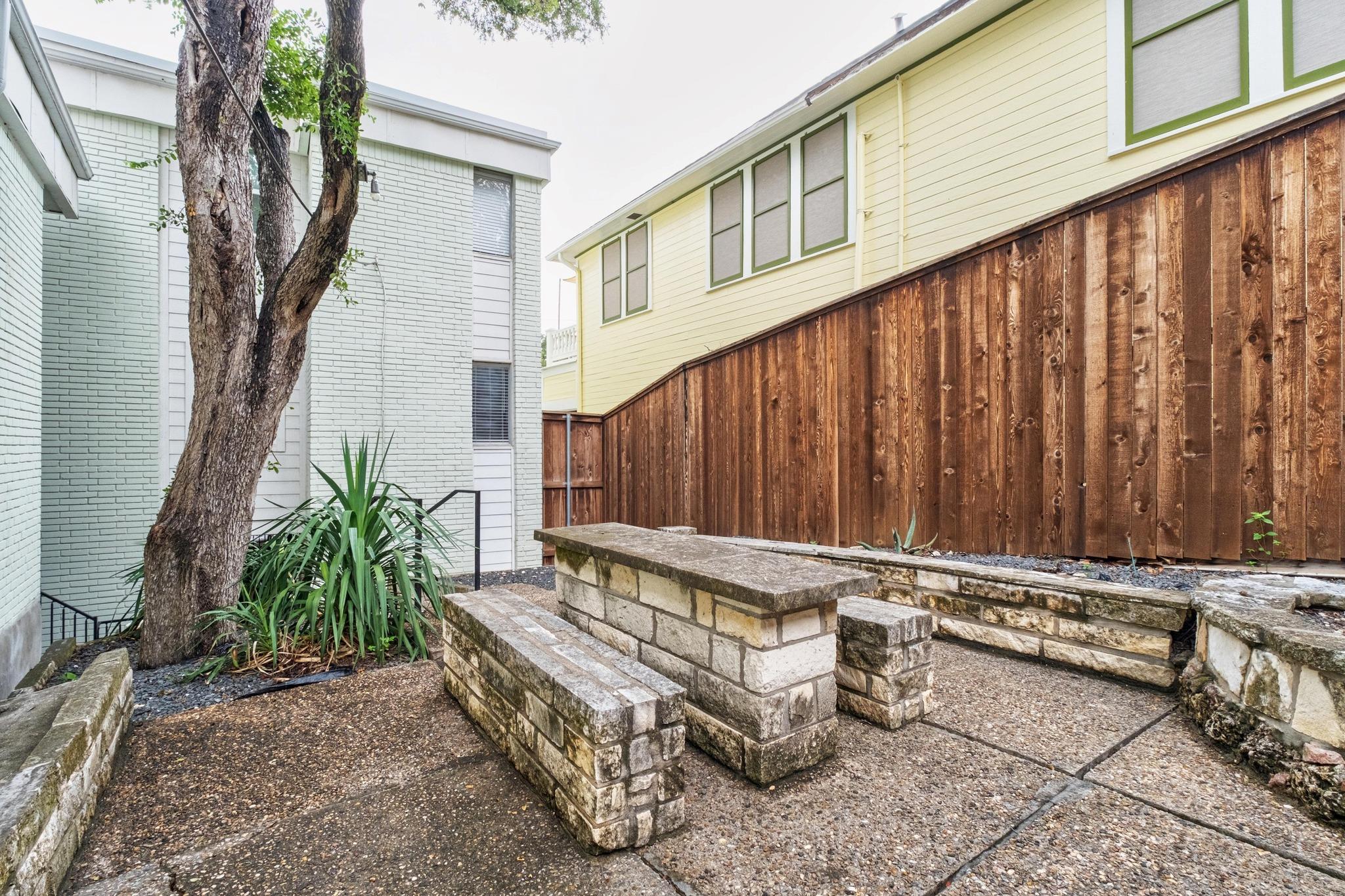 807 Blanco St # 204, Austin, TX 78703