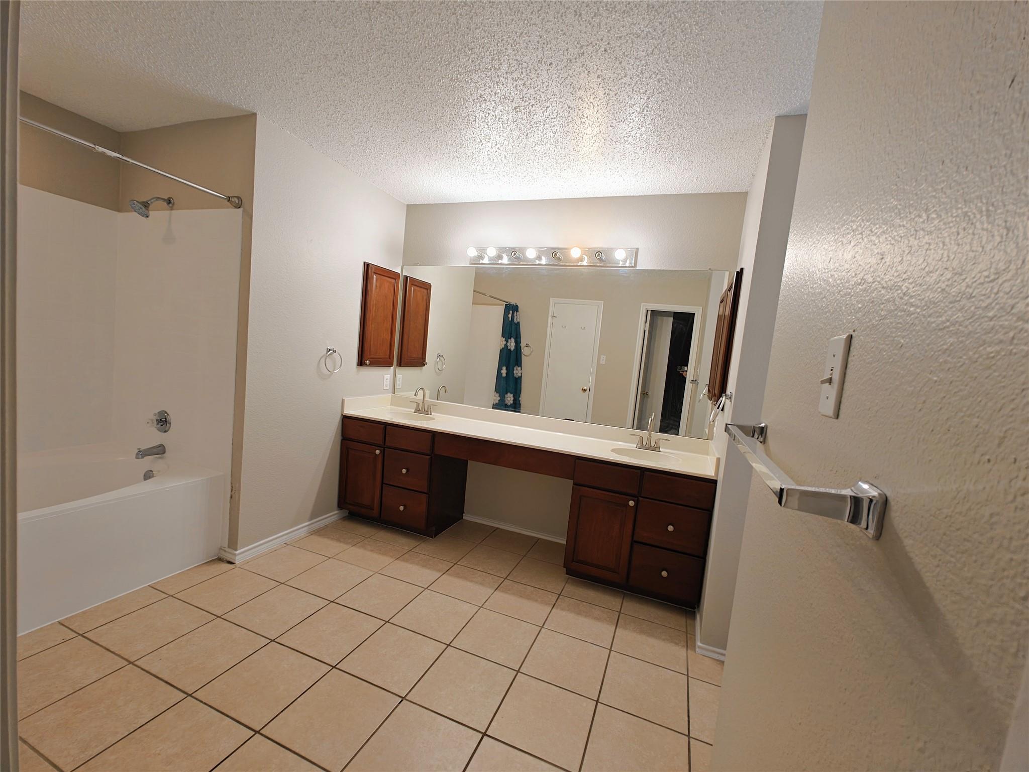 909 Lodosa Dr, Cedar Park, TX 78613