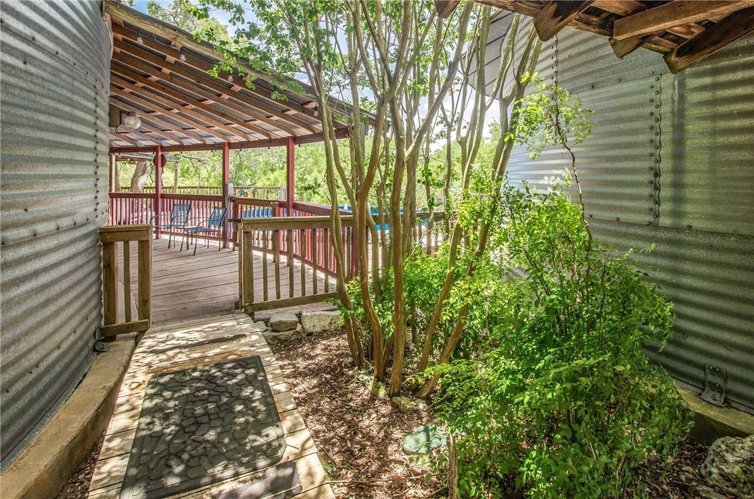 450 Oakwood Loop, San Marcos, TX 78666