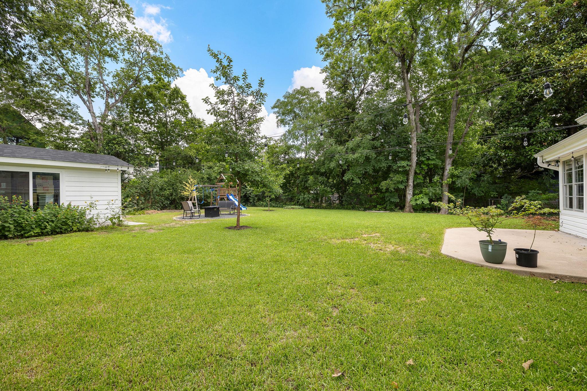 1104 Brentwood St, Austin, TX 78757