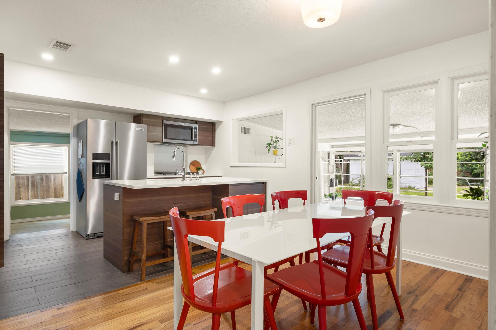 1104 Brentwood St, Austin, TX 78757