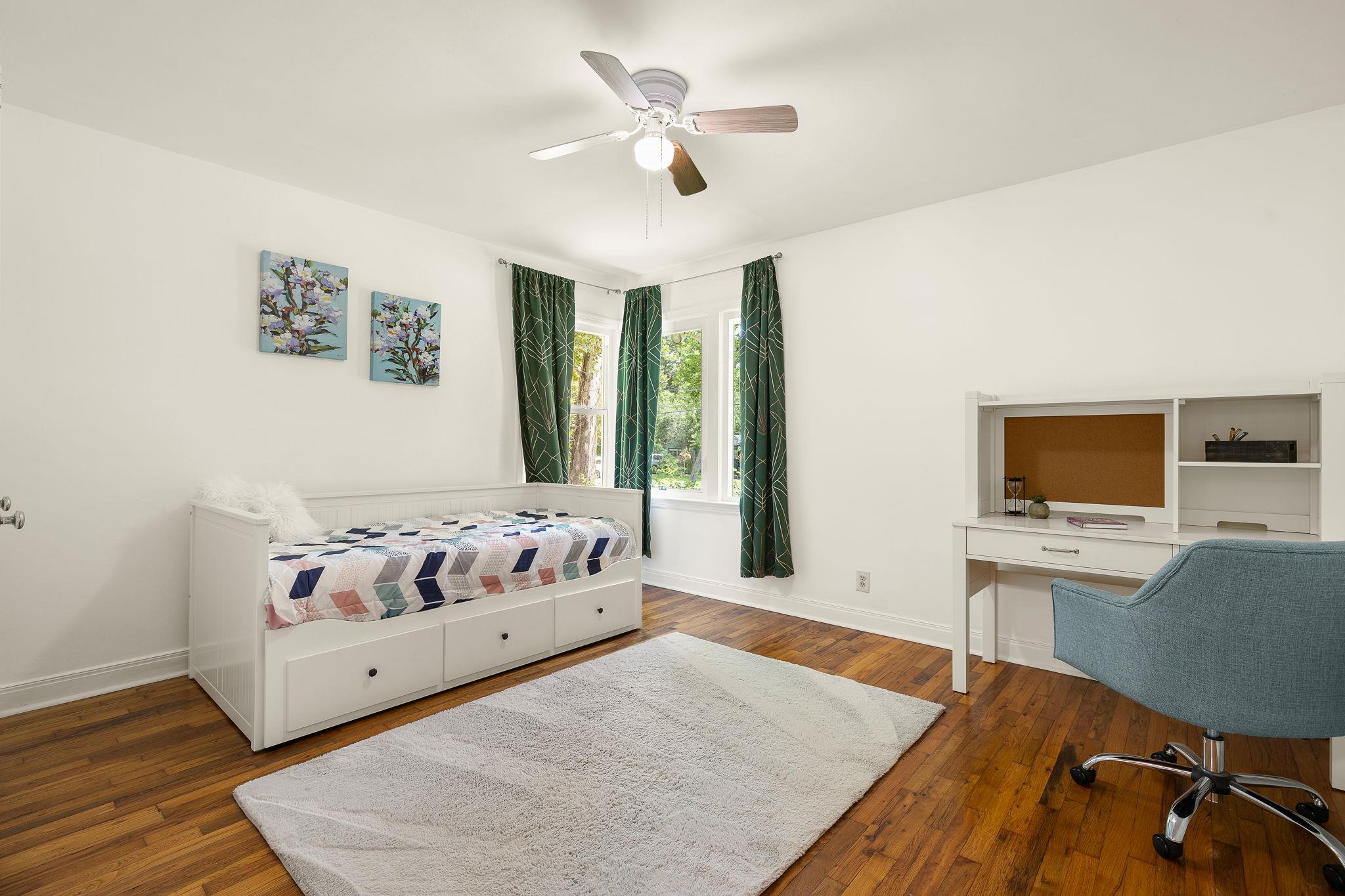 1104 Brentwood St, Austin, TX 78757