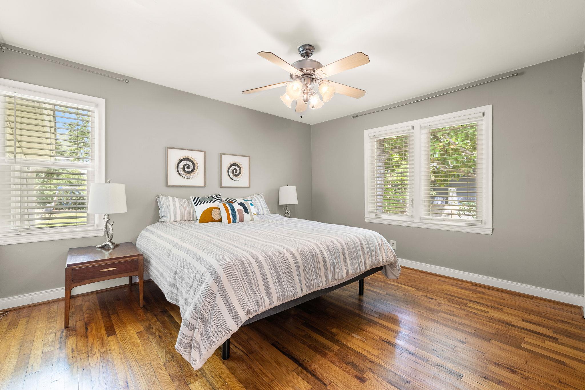1104 Brentwood St, Austin, TX 78757