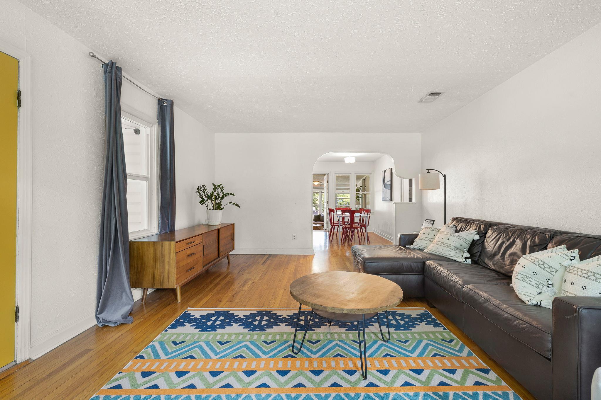1104 Brentwood St, Austin, TX 78757