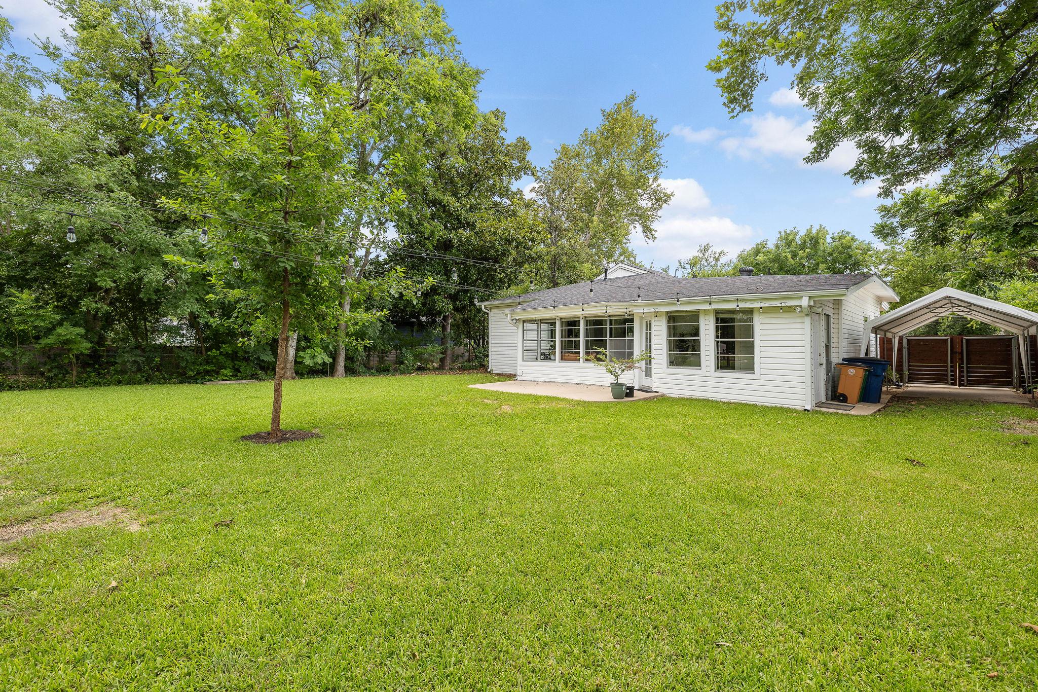 1104 Brentwood St, Austin, TX 78757