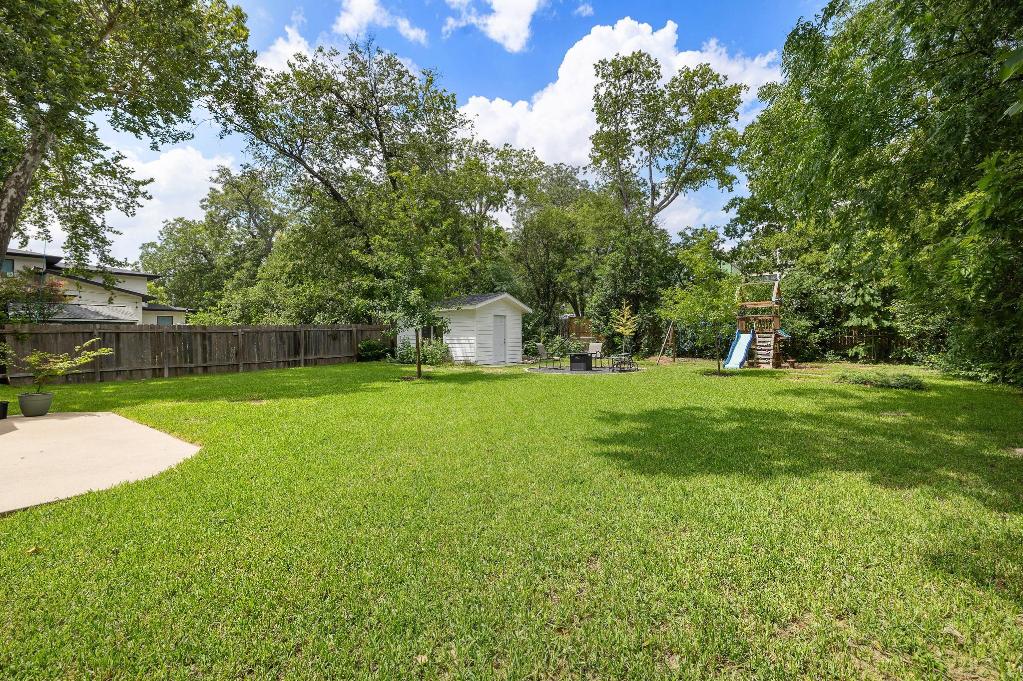 1104 Brentwood St, Austin, TX 78757