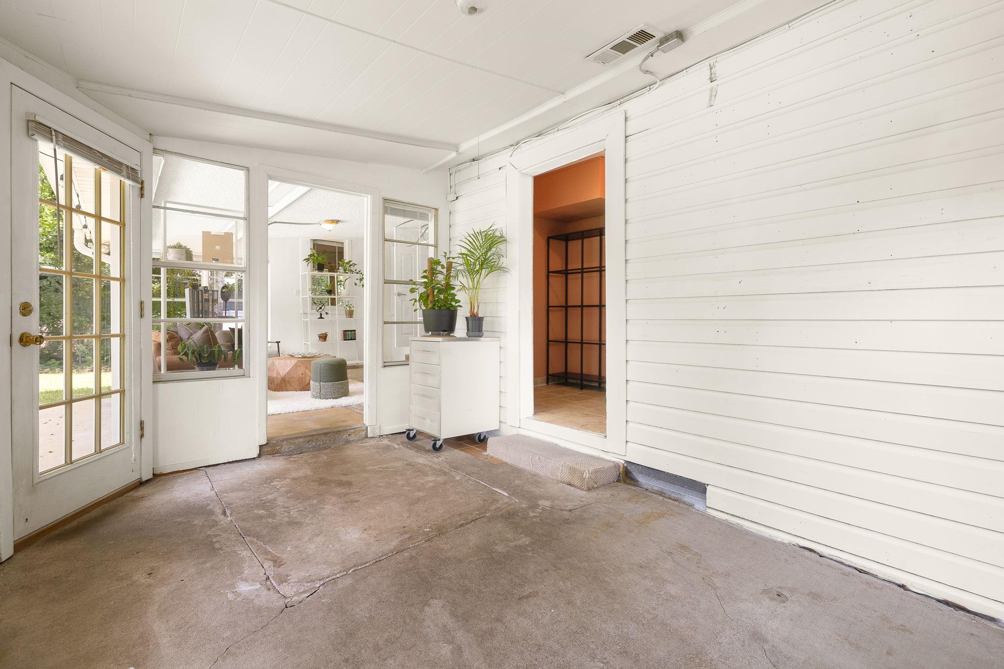1104 Brentwood St, Austin, TX 78757
