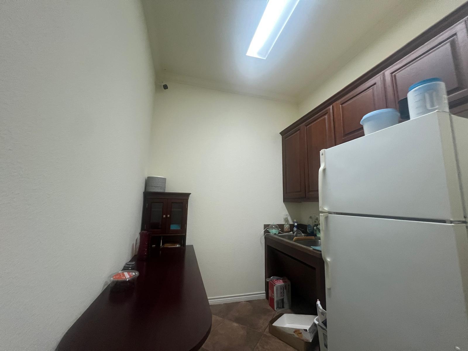 1464 E Whitestone Blvd # 504, Cedar Park, TX 78613