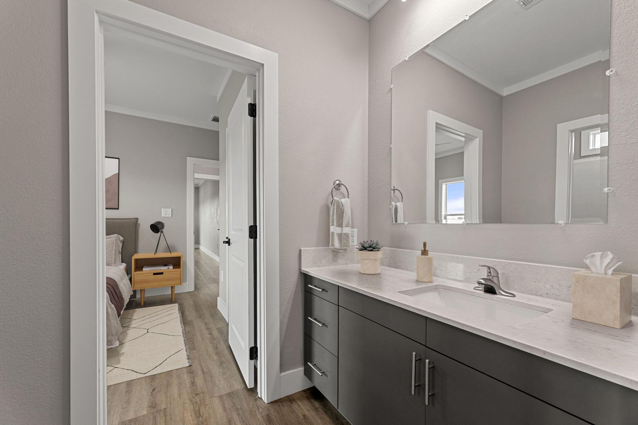 2028 Applewood Dr, Lockhart, TX 78644