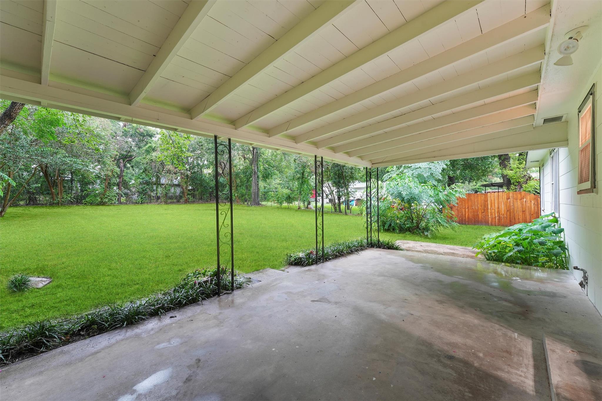 907 Barnhill St, Brenham, TX 77833