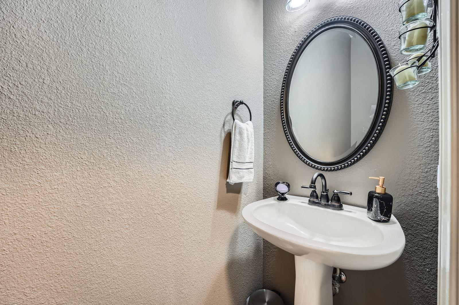 1116 Augusta Bend Dr, Hutto, TX 78634