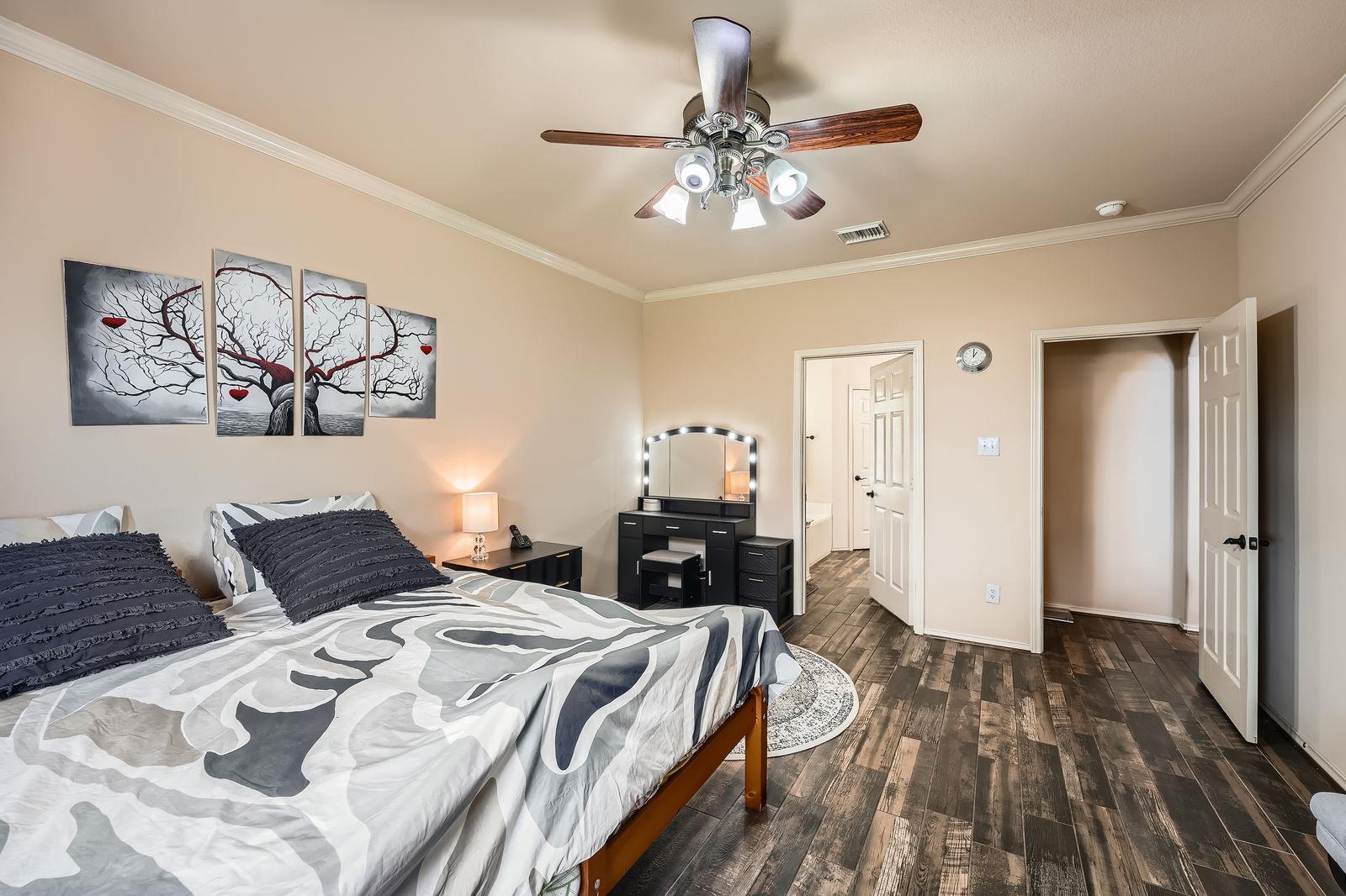 1116 Augusta Bend Dr, Hutto, TX 78634
