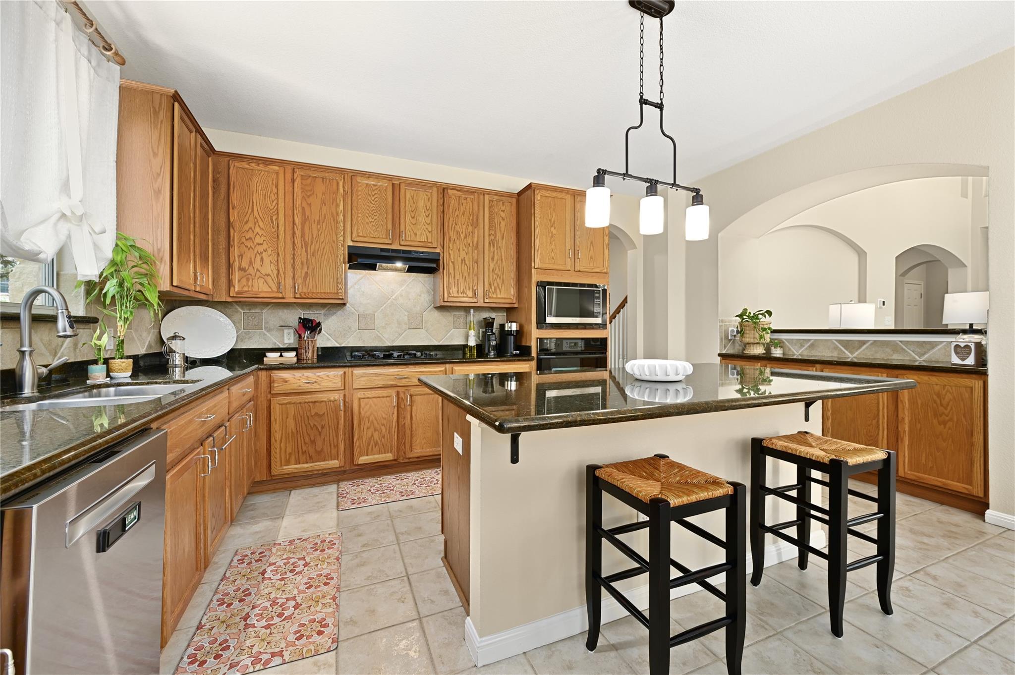 4004 Callabero Cv, Round Rock, TX 78681