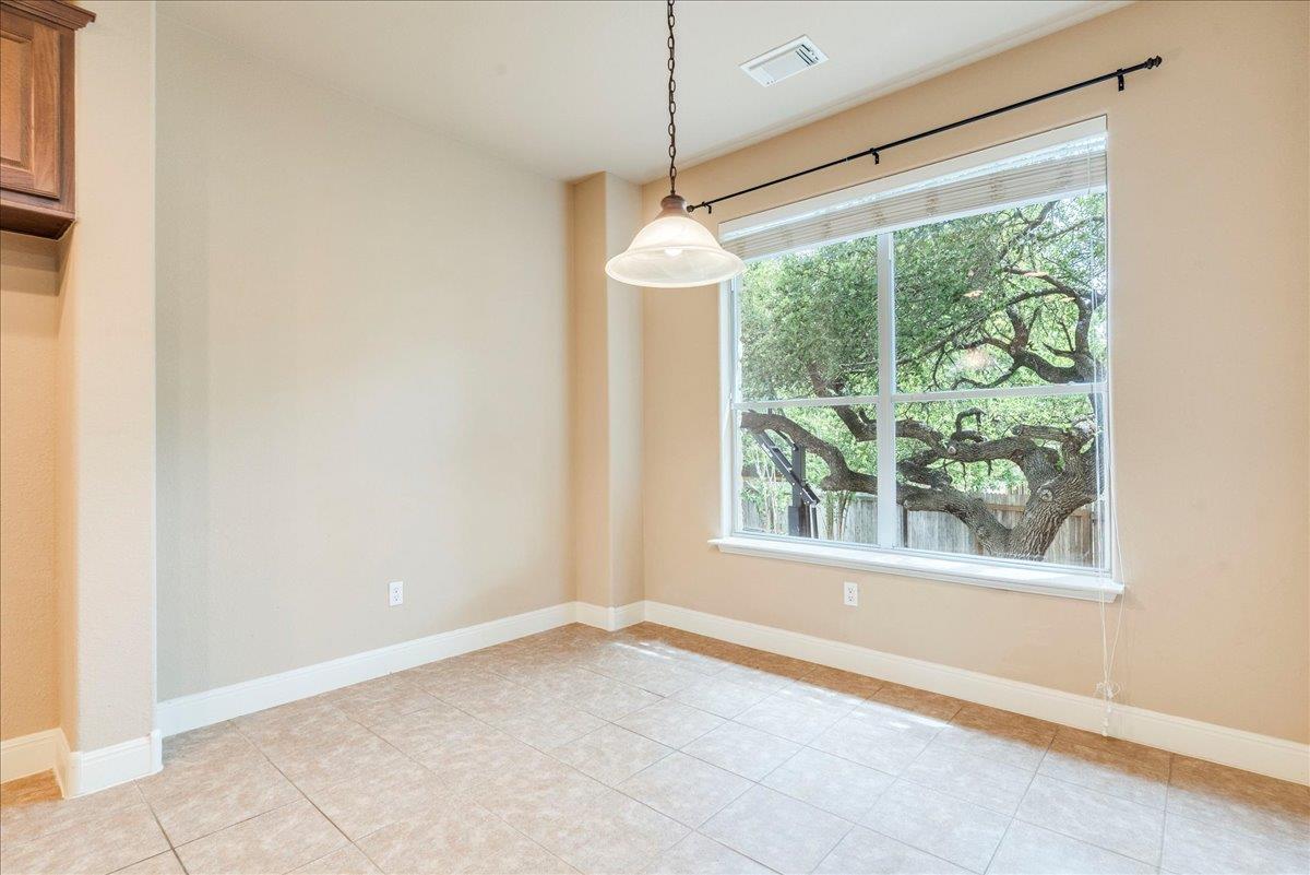 8024 Levata Dr, Austin, TX 78739