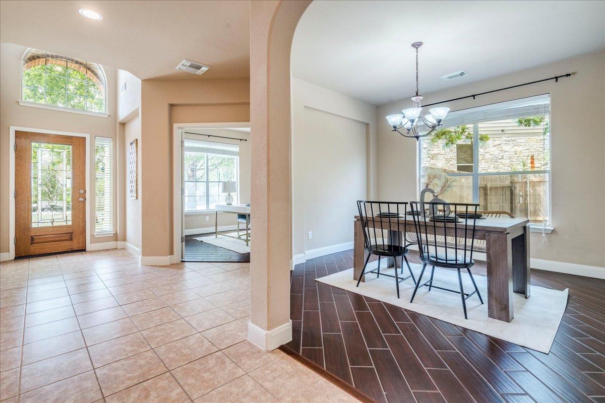 8024 Levata Dr, Austin, TX 78739