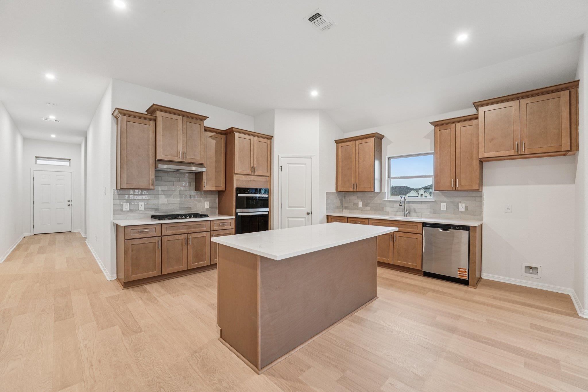 391 Backstays Loop, Kyle, TX 78640