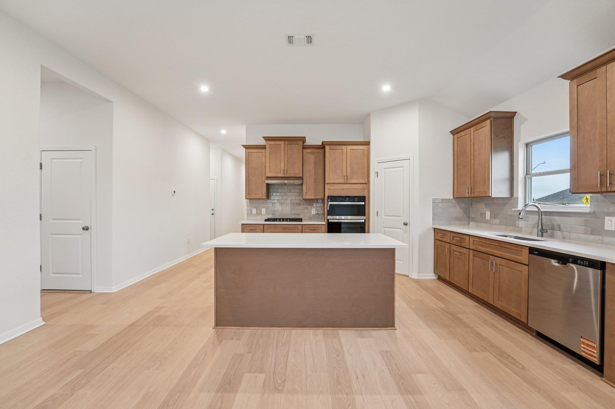 391 Backstays Loop, Kyle, TX 78640