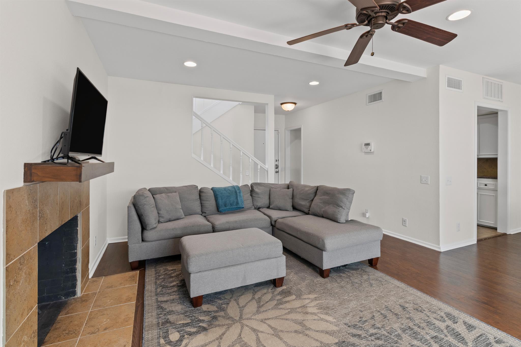 2704 San Pedro St # 16, Austin, TX 78705