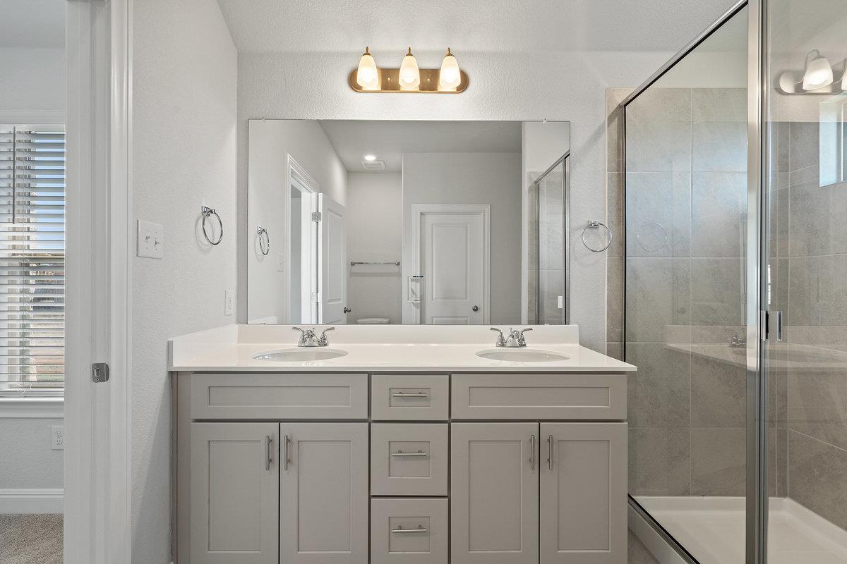 431 Dogvane Cir, Kyle, TX 78640