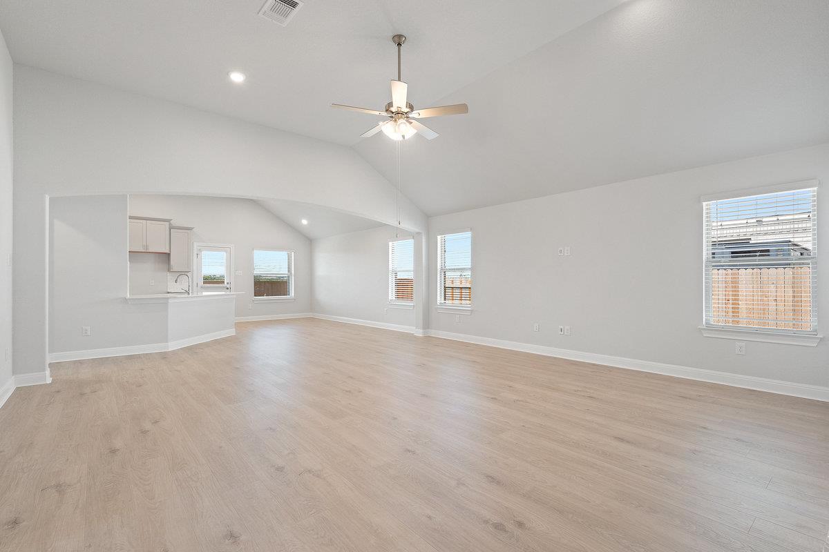 431 Dogvane Cir, Kyle, TX 78640