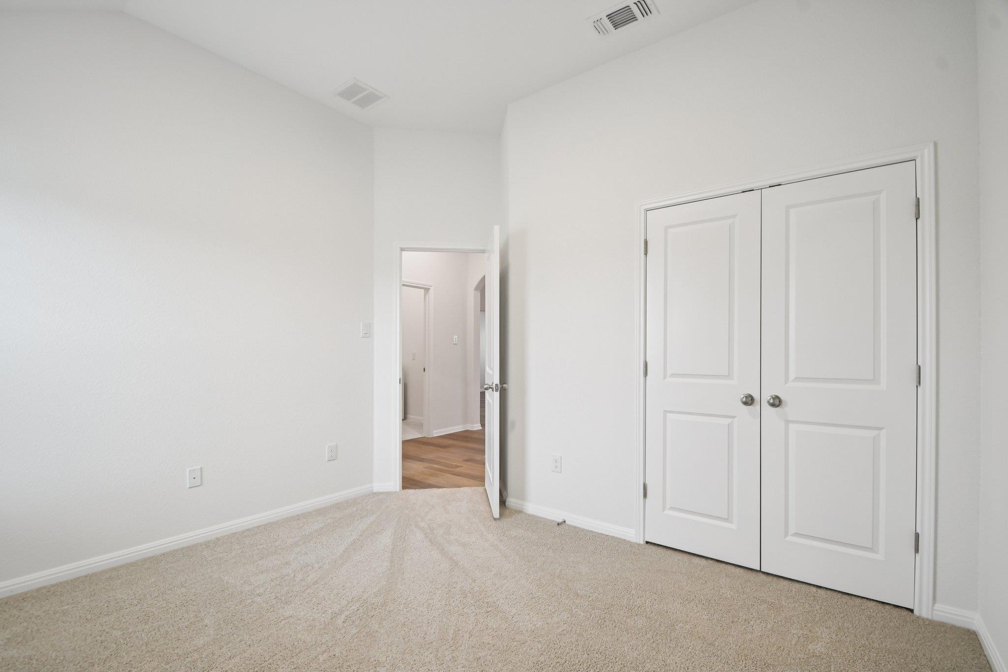 431 Dogvane Cir, Kyle, TX 78640