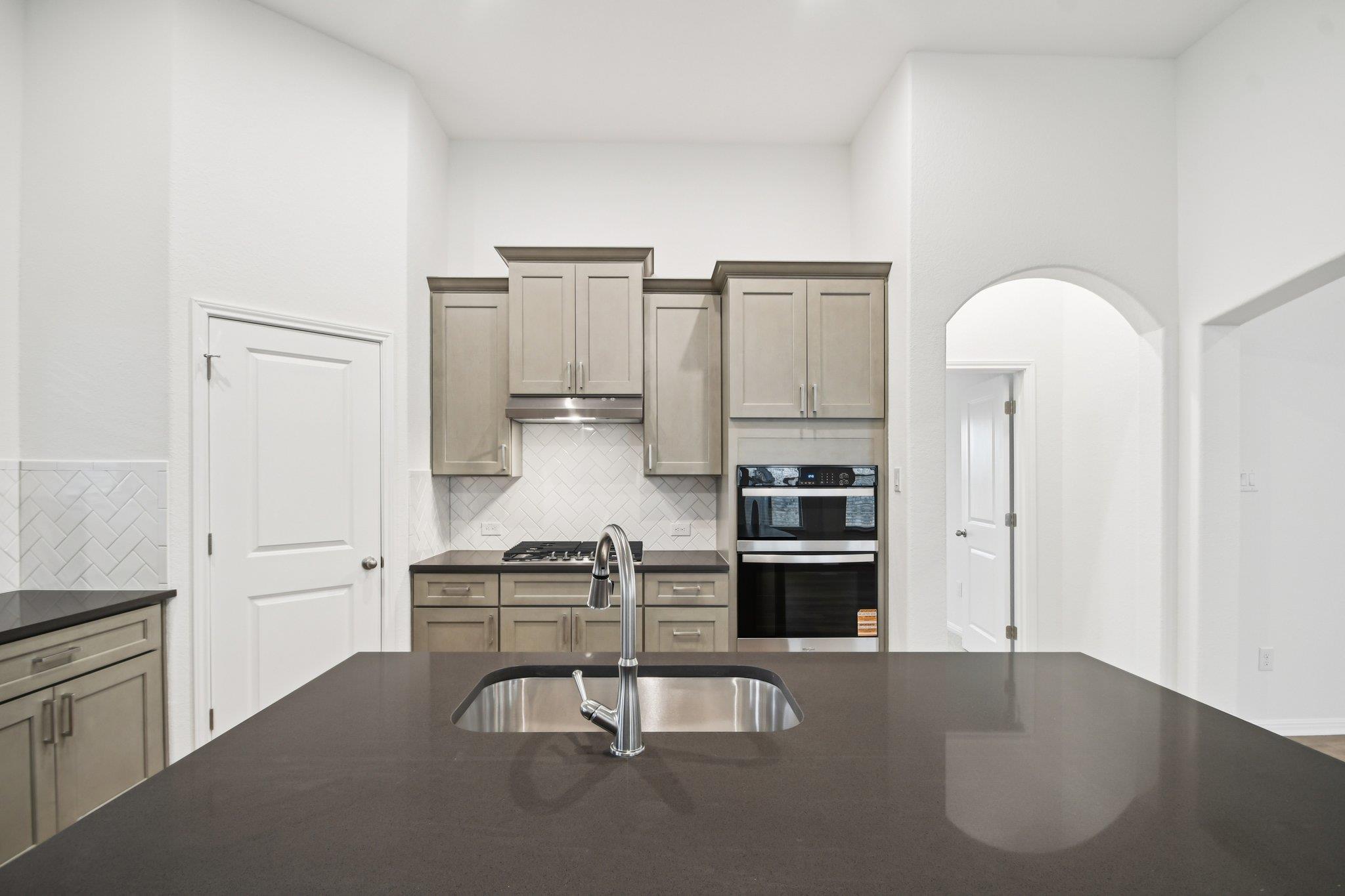 431 Dogvane Cir, Kyle, TX 78640