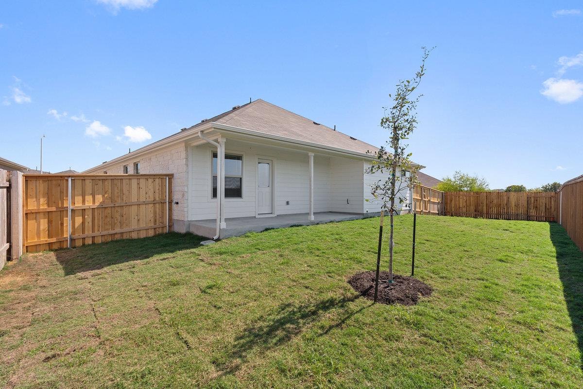 431 Dogvane Cir, Kyle, TX 78640