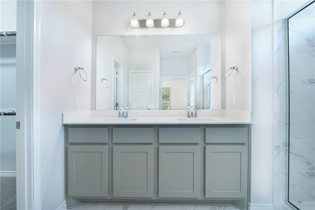 1613 Winding Stream Trl # 75, Leander, TX 78641