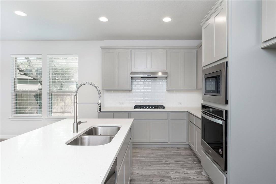 1613 Winding Stream Trl # 75, Leander, TX 78641