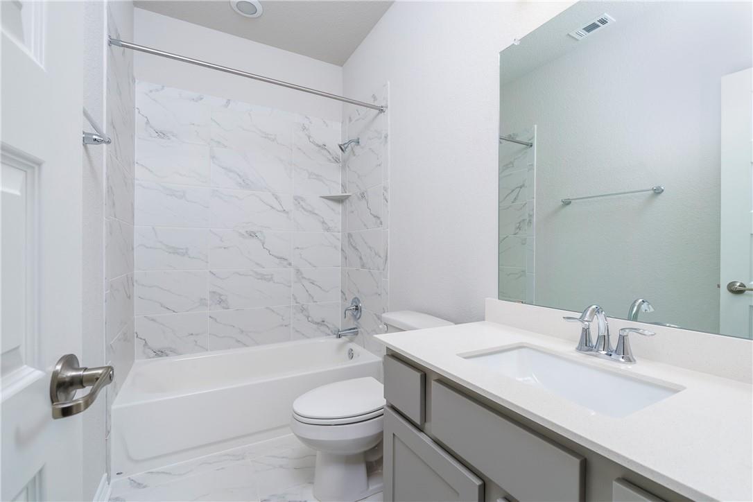 1613 Winding Stream Trl # 75, Leander, TX 78641