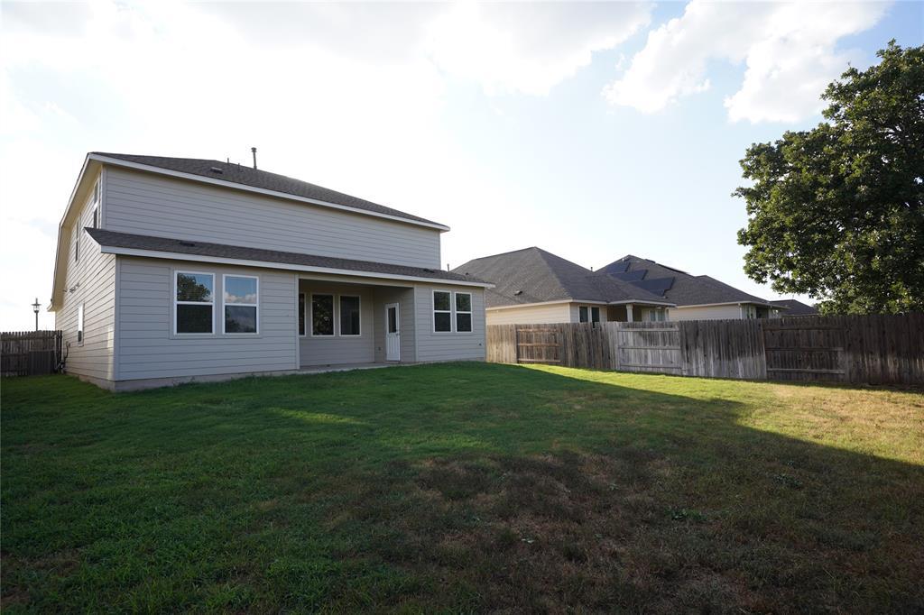 304 Northview Ln, Georgetown, TX 78628