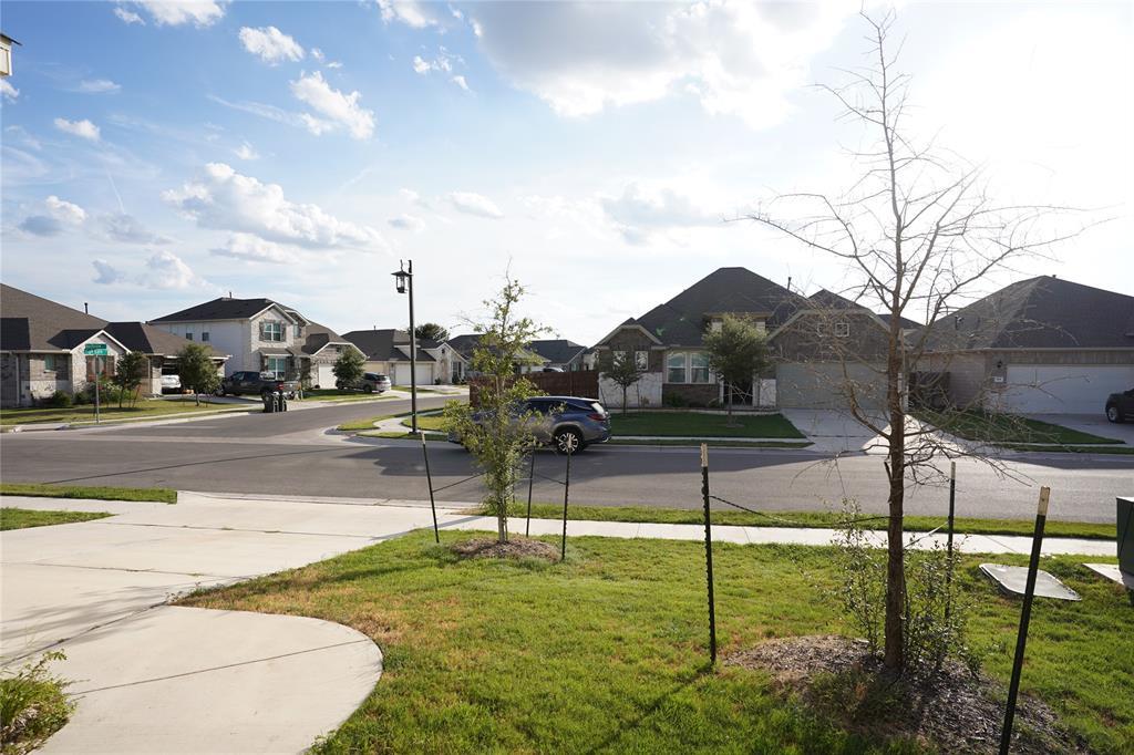 304 Northview Ln, Georgetown, TX 78628