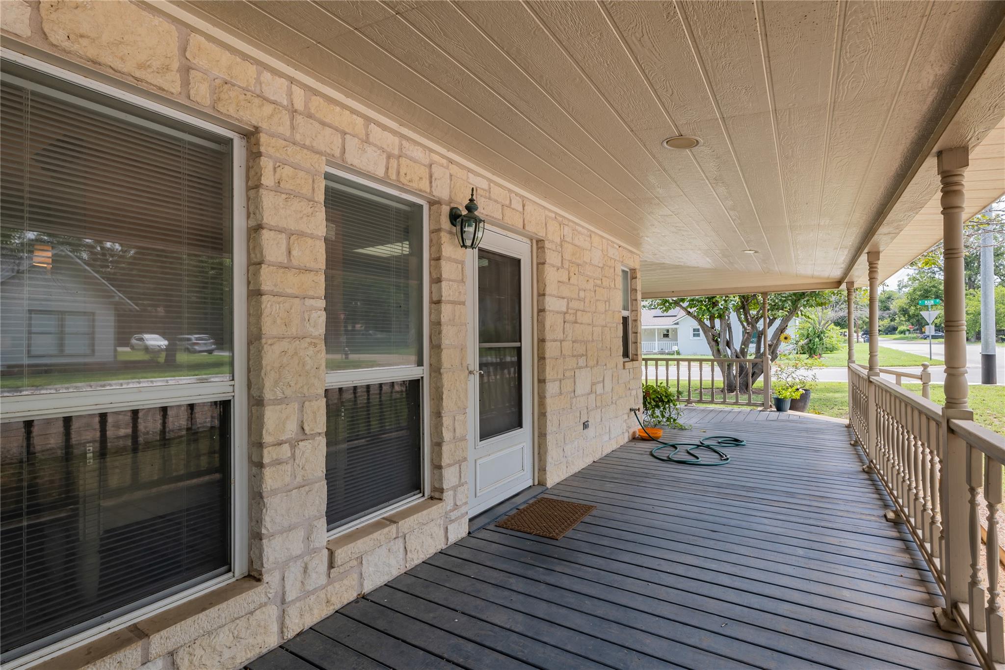 500 N Main St N, Burnet, TX 78611