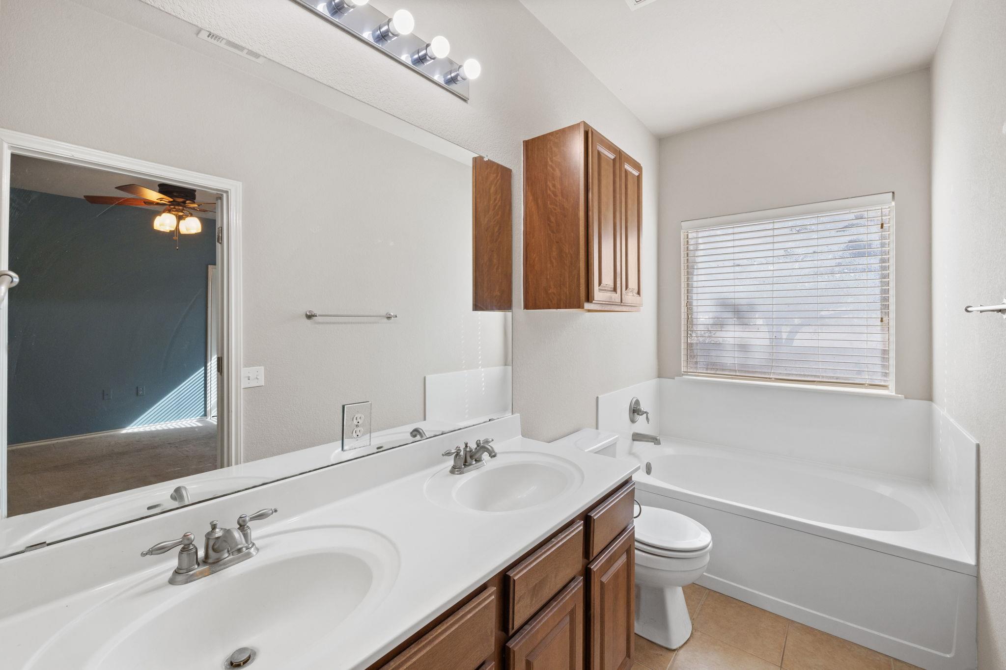 11213 Liberty Farms Dr, Austin, TX 78754