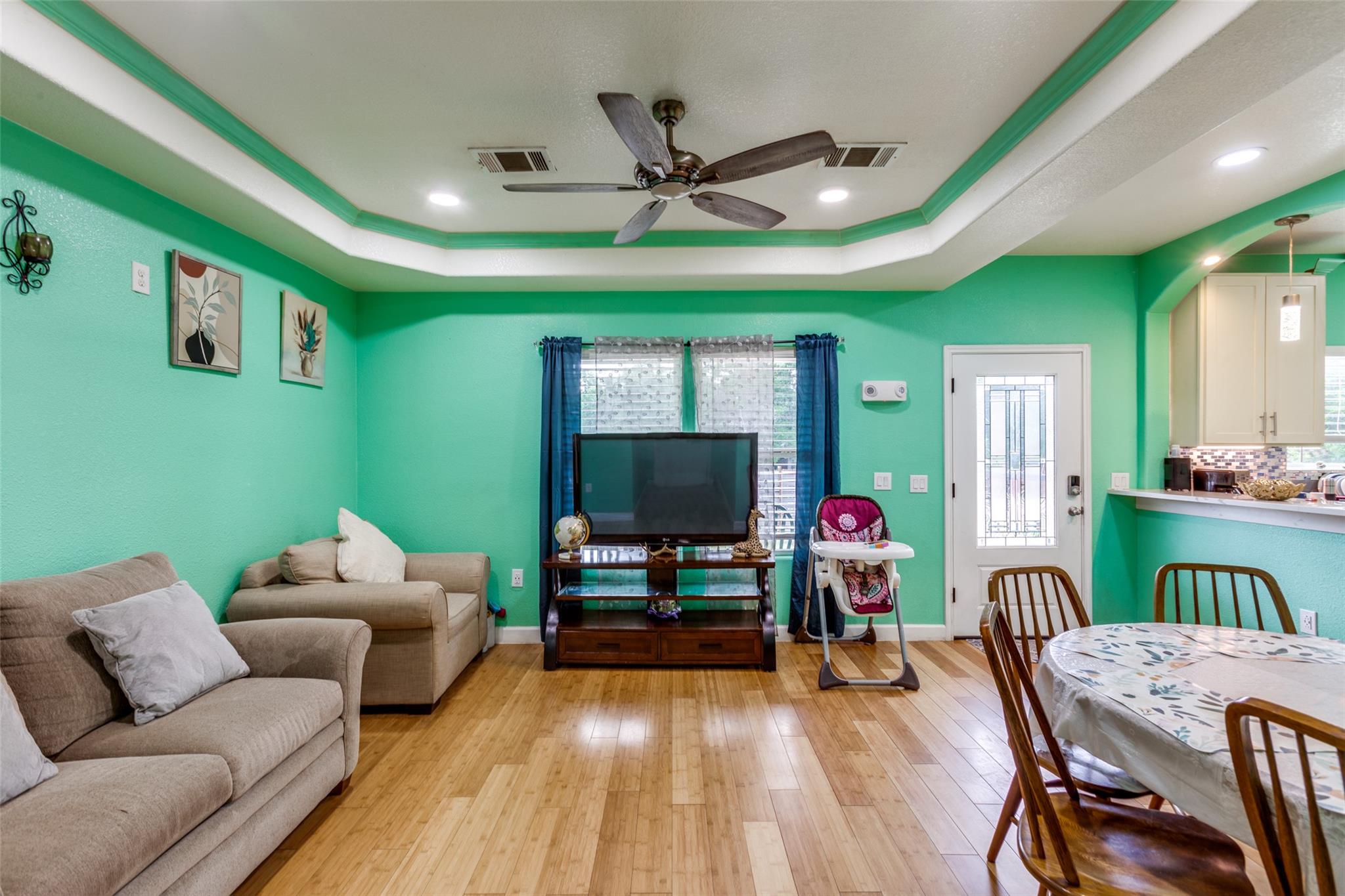 130 Los Arcos Rd, Elgin, TX 78621