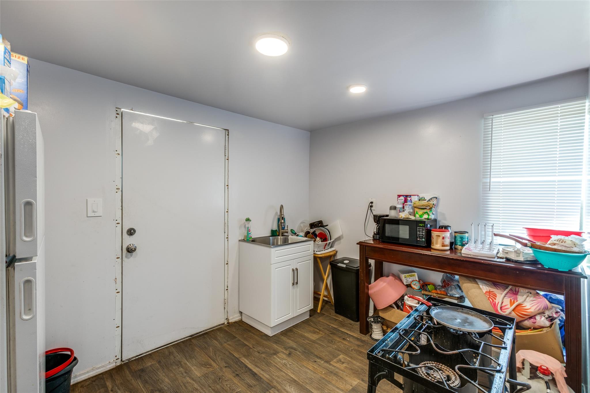 130 Los Arcos Rd, Elgin, TX 78621