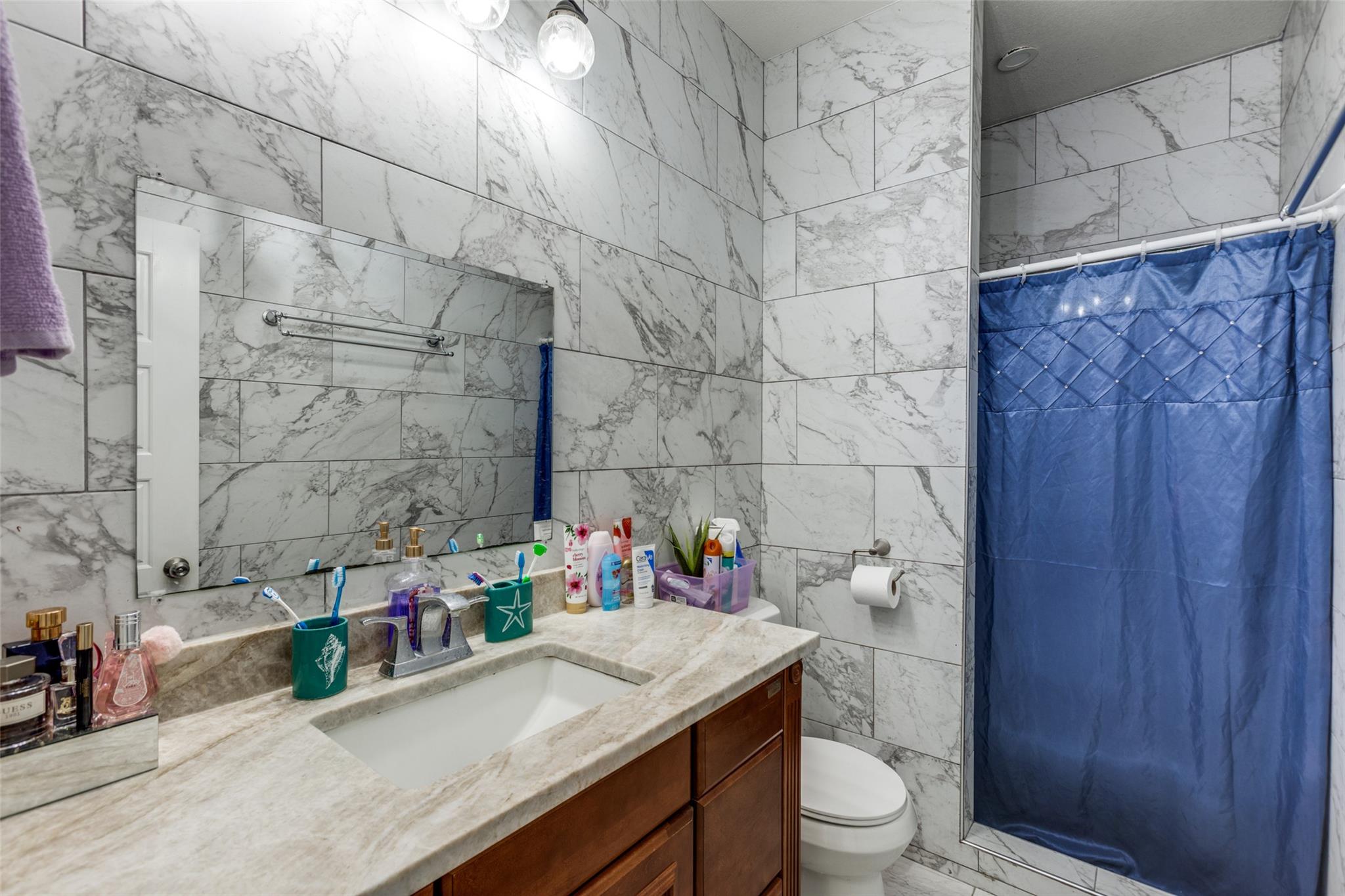 130 Los Arcos Rd, Elgin, TX 78621