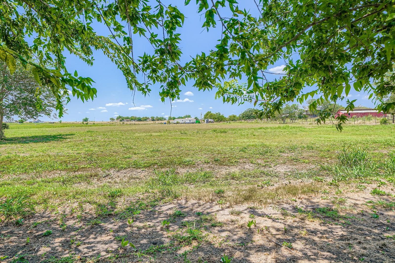 415 County Road 154, Georgetown, TX 78626