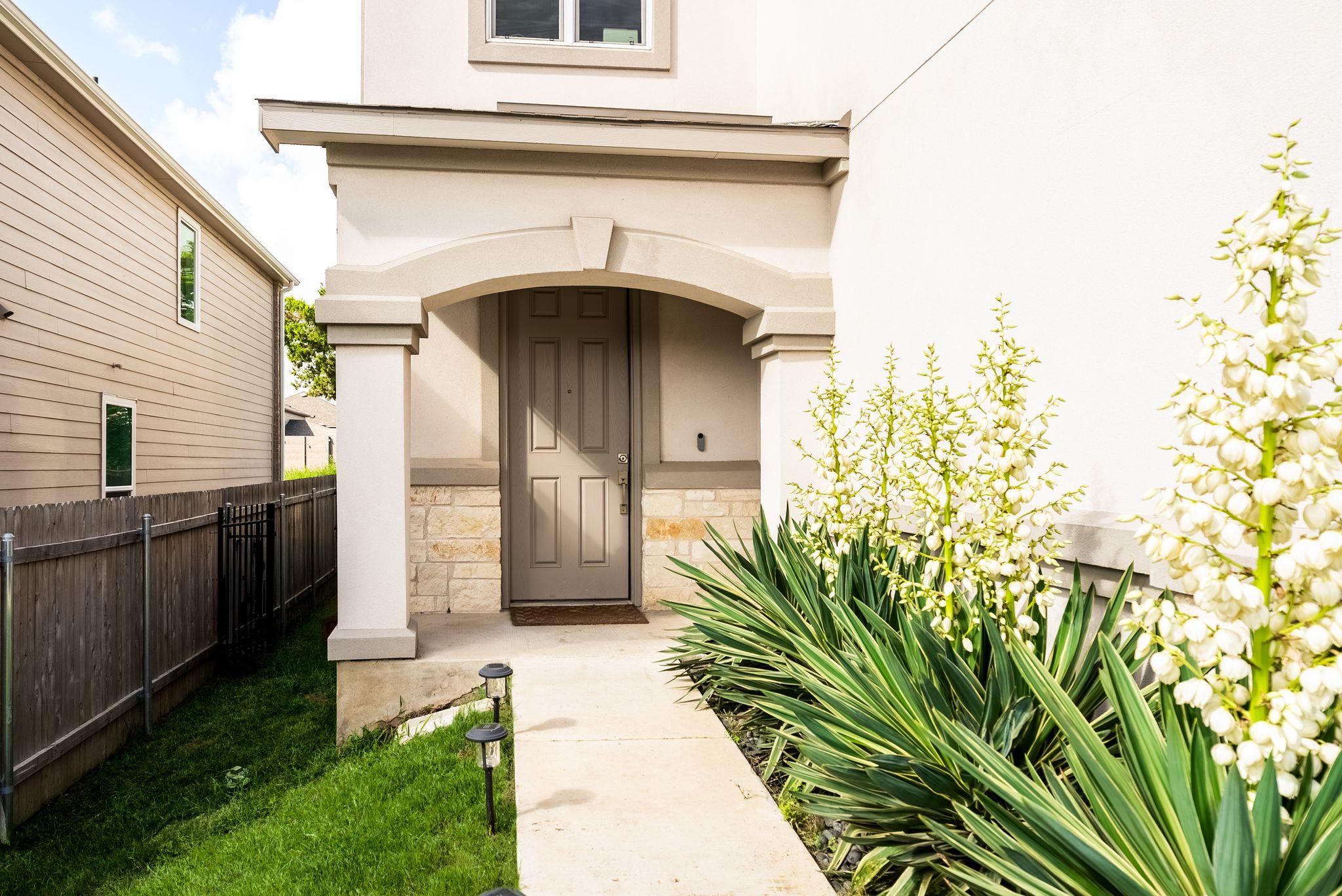 7105 Gray Catbird Dr # 52, Austin, TX 78744